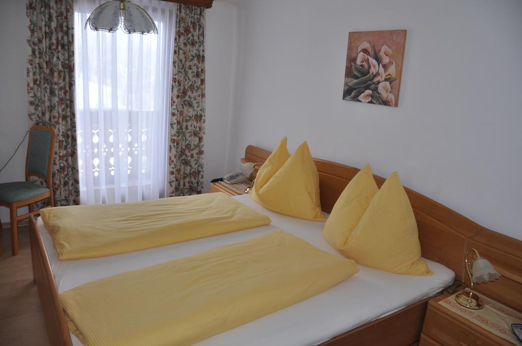 Bauernhof Haim-Schnepfleitner Pichl bei Aussee Habitación foto